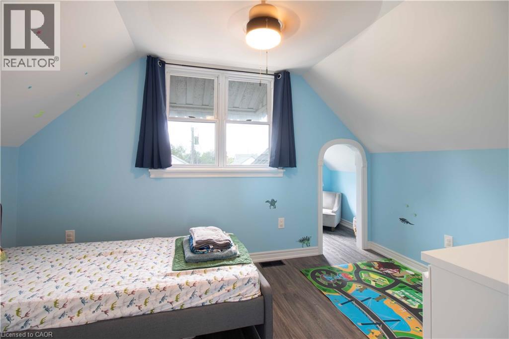 9 Bridge Street Property Photo 21