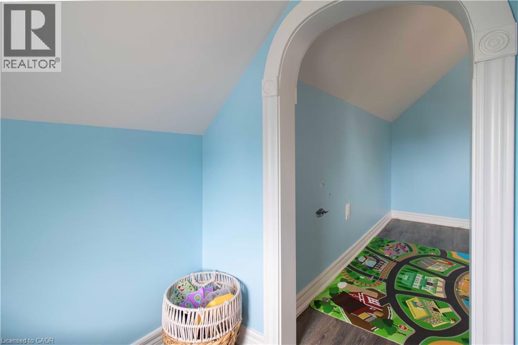 9 Bridge Street Property Photo 25