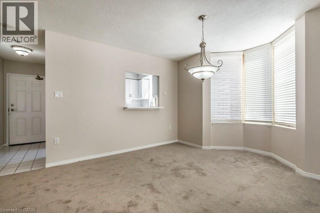 1270 Maple Crossing Boulevard Unit# 502 Property Photo 15