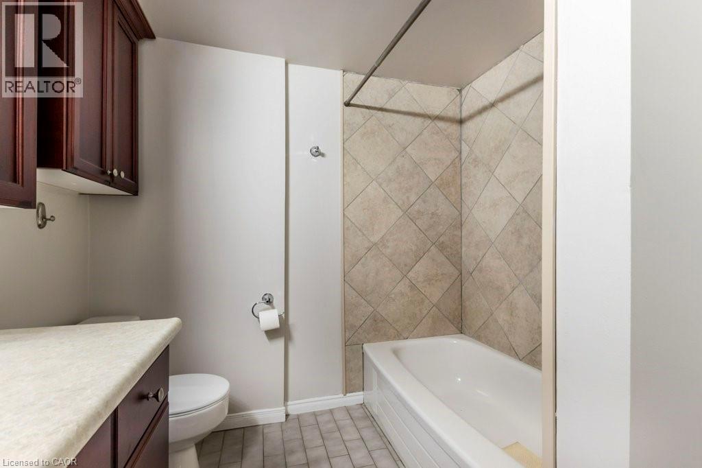 1270 Maple Crossing Boulevard Unit# 502 Property Photo 26