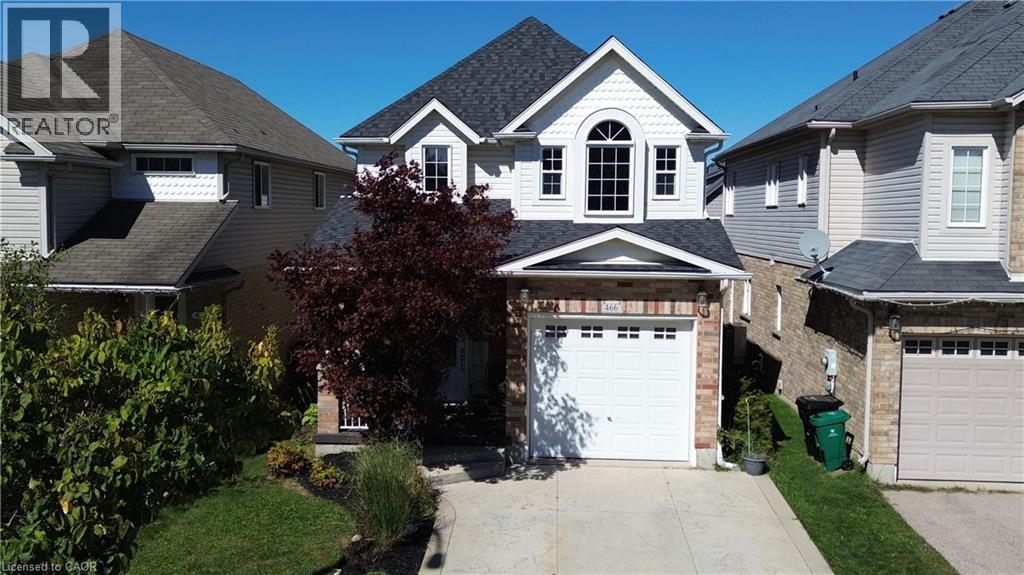 466 SIENNA Crescent Property Photo 1