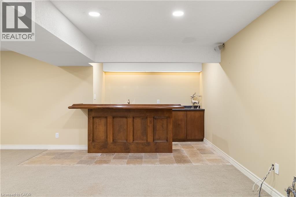 648 Bayhampton Crescent Property Photo 35