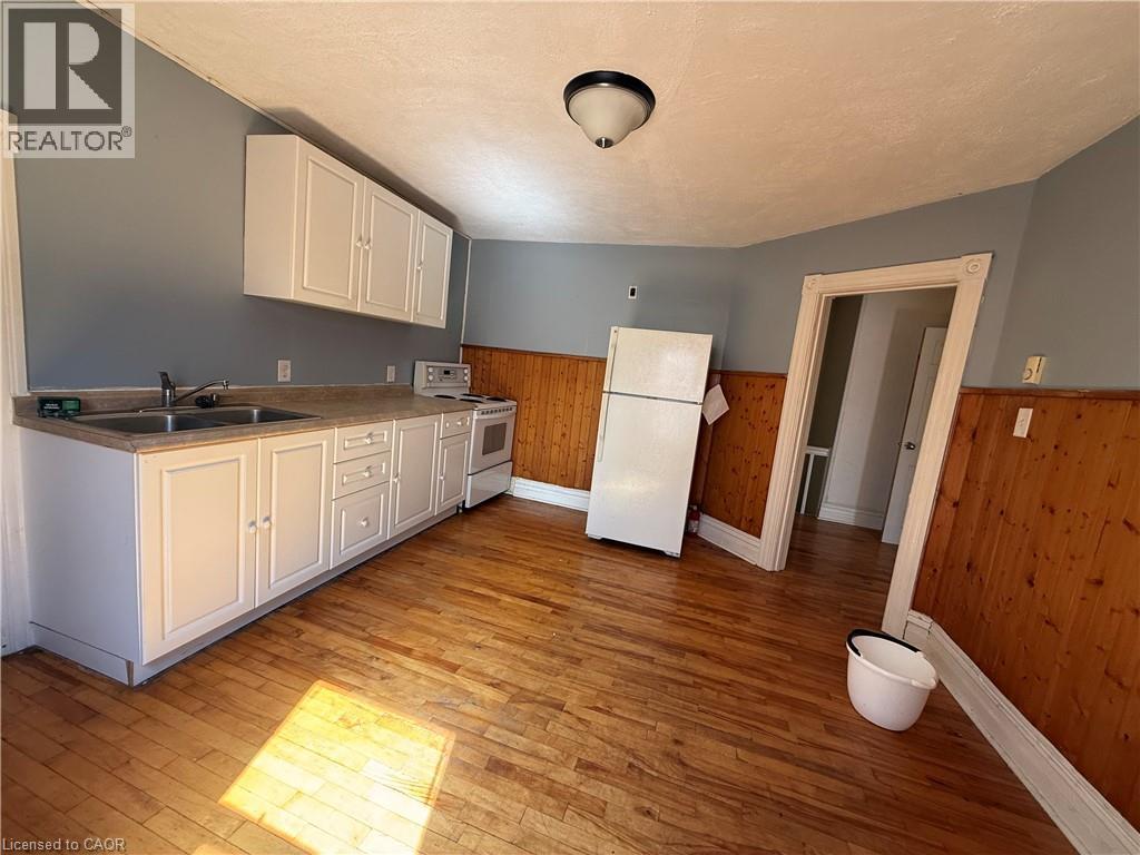 157 Church Street Property Photo 7