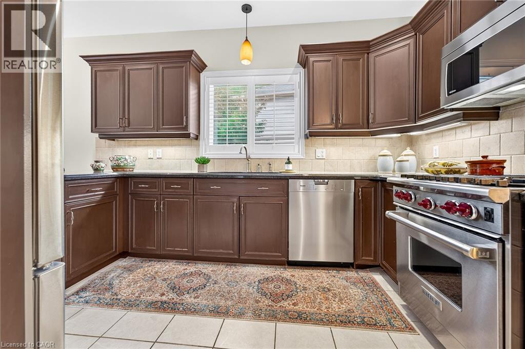18 Heathcote Court Property Photo 16