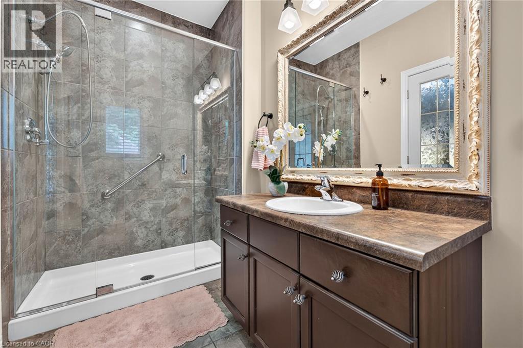 18 Heathcote Court Property Photo 27