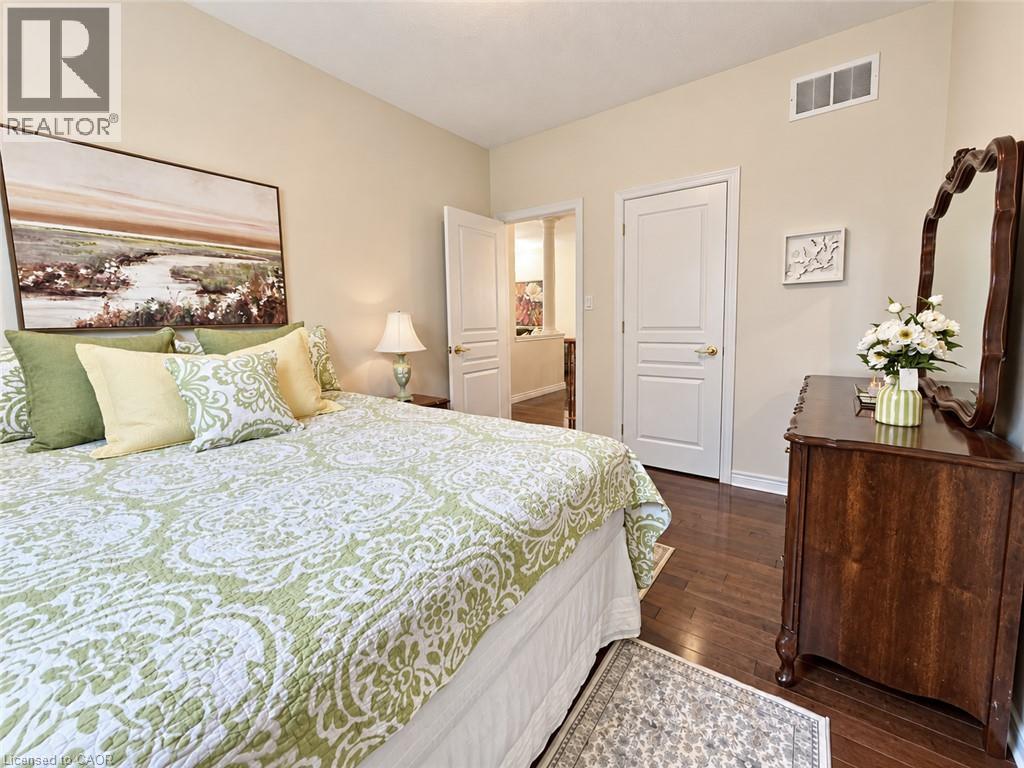18 Heathcote Court Property Photo 30