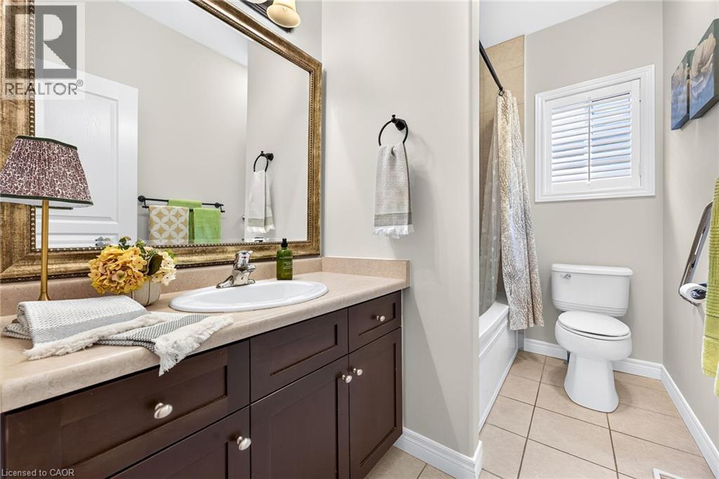 18 Heathcote Court Property Photo 32