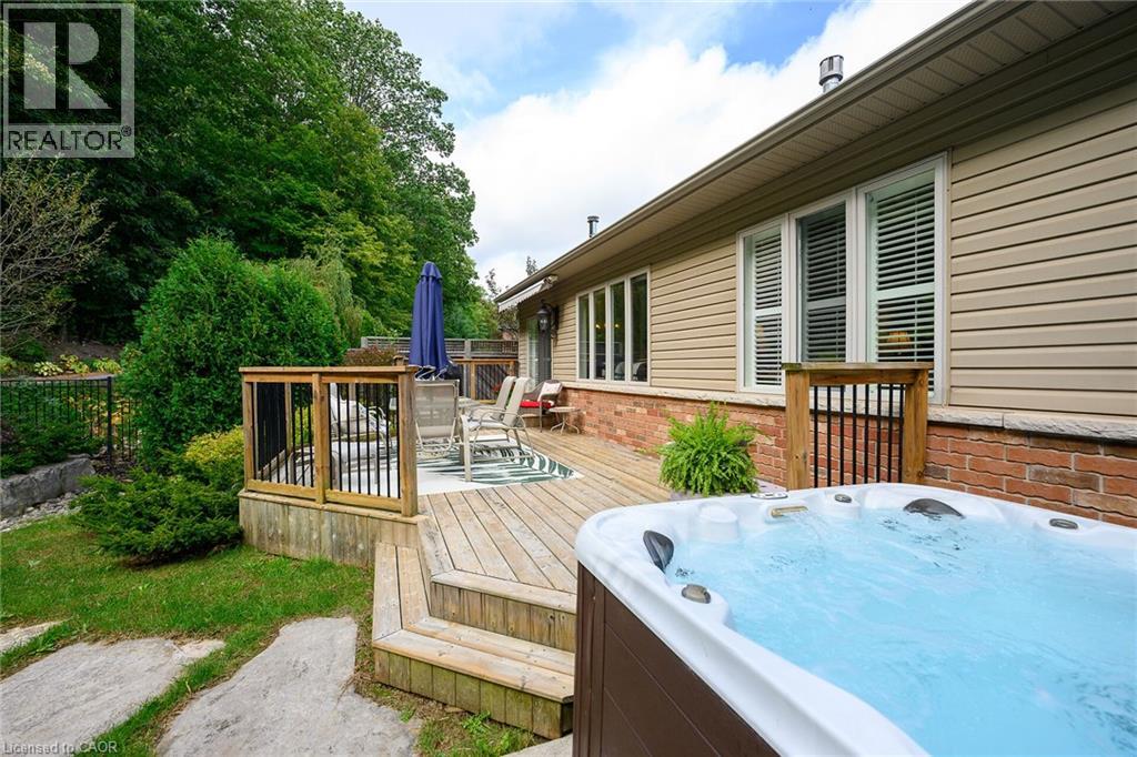 18 Heathcote Court Property Photo 43