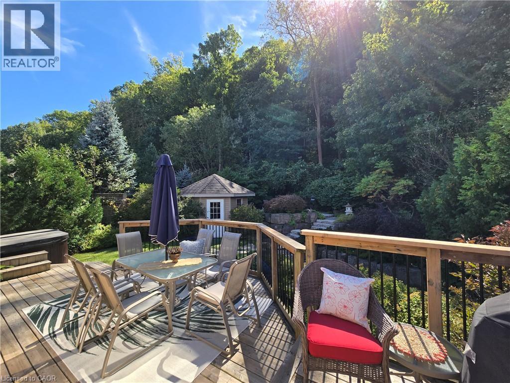 18 Heathcote Court Property Photo 45
