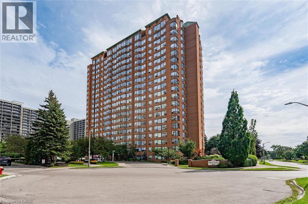 1270 Maple Crossing Boulevard Unit# 1905 Property Photo 1
