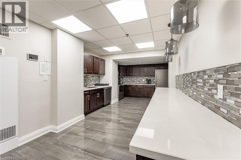 1270 Maple Crossing Boulevard Unit# 1905 Property Photo 10