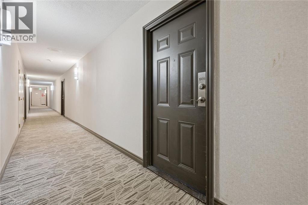 1270 Maple Crossing Boulevard Unit# 1905 Property Photo 18