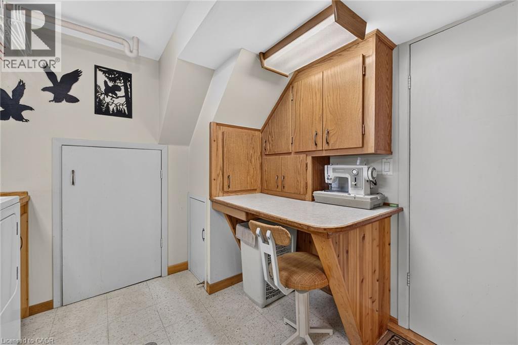 994 Barton Street Property Photo 35