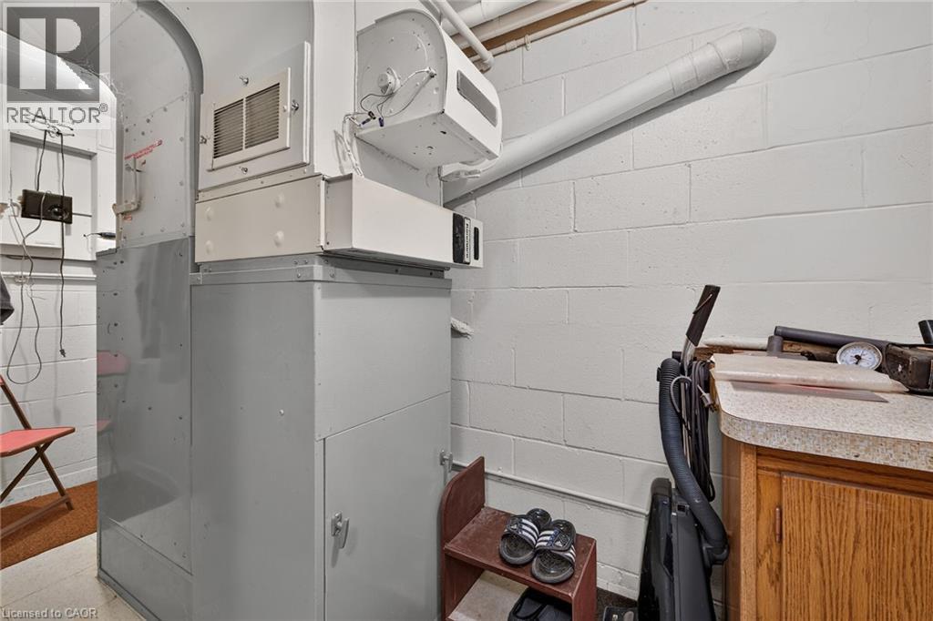 994 Barton Street Property Photo 37