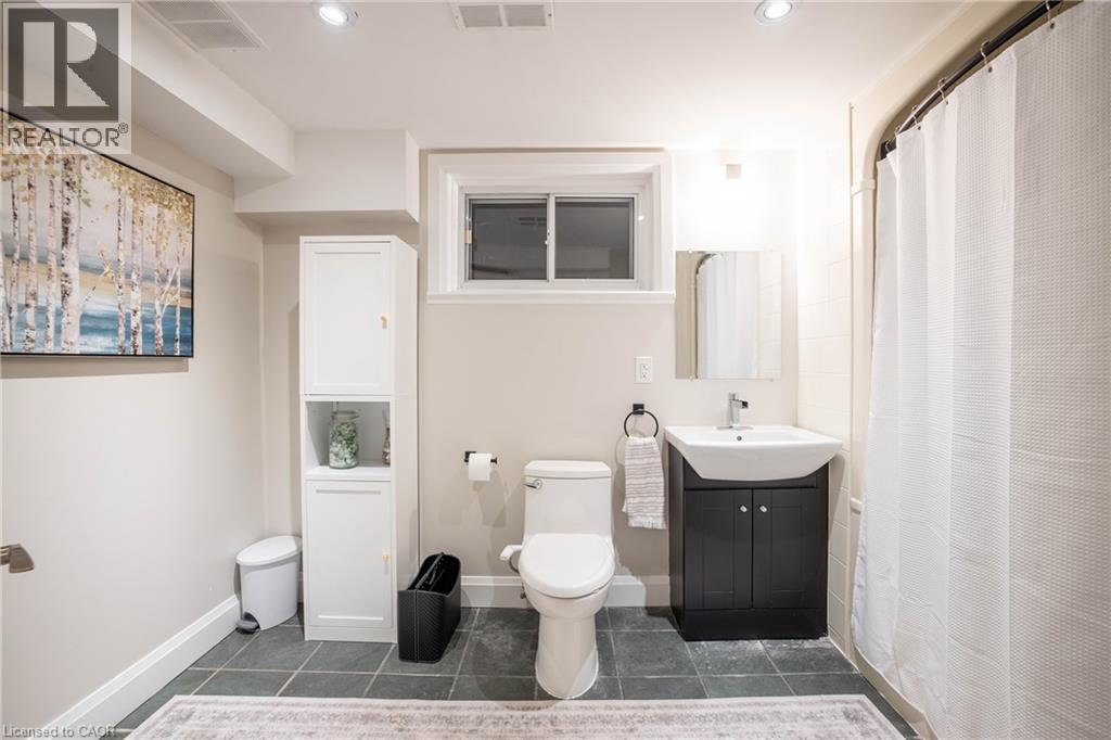 407 Maple Grove Drive Property Photo 35