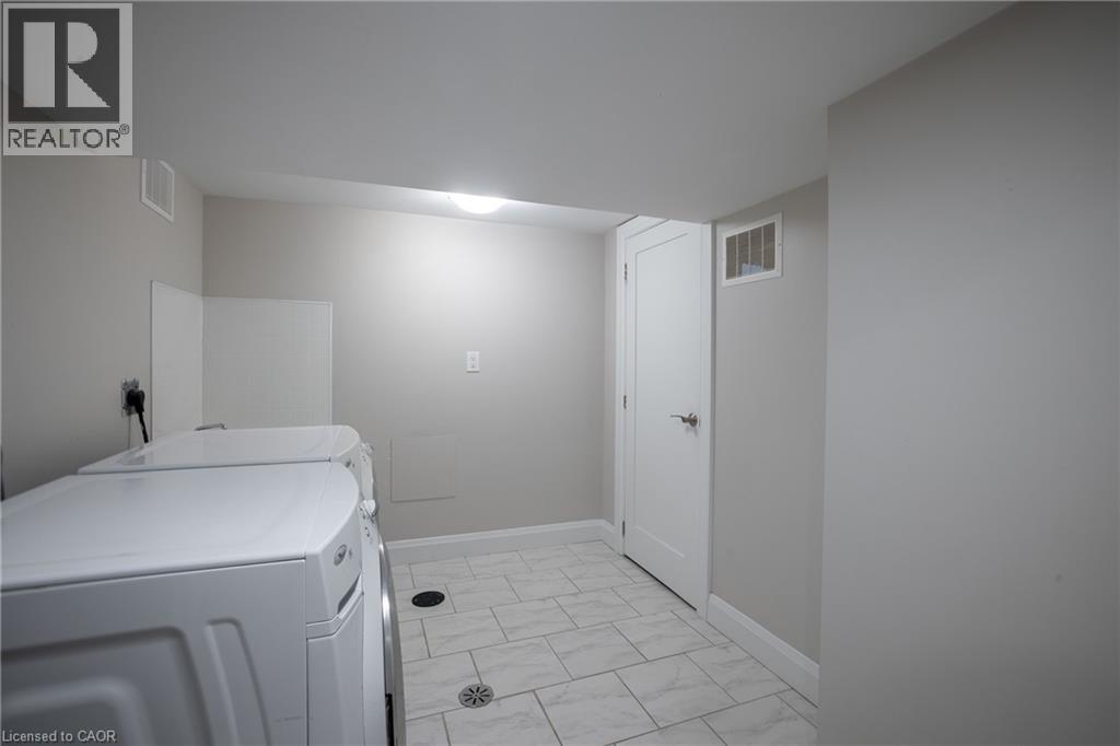 407 Maple Grove Drive Property Photo 36