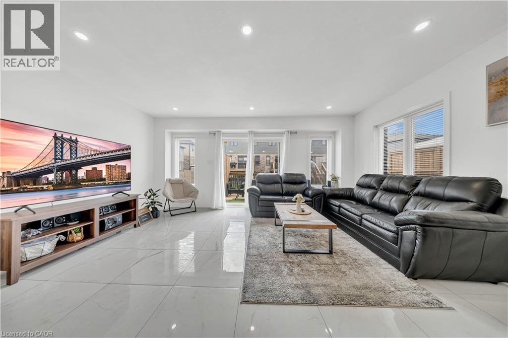 13 Pony Way Property Photo 8