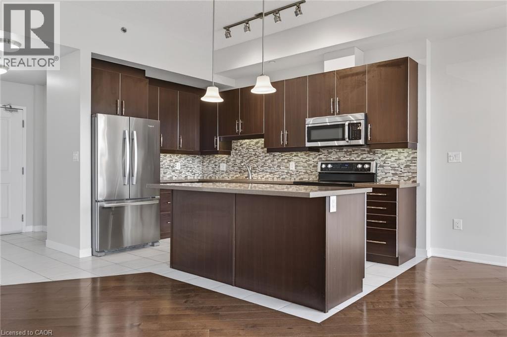 90 Charlton Avenue W Unit# 804 Property Photo 8