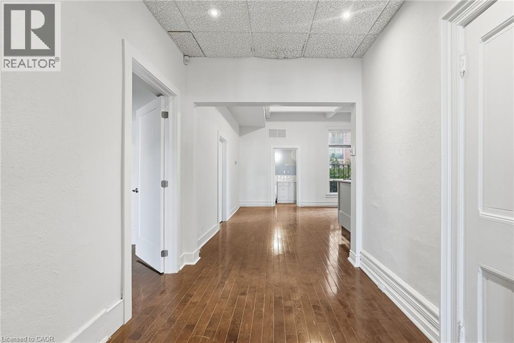 191 James Street S Unit# Main Level Property Photo 7