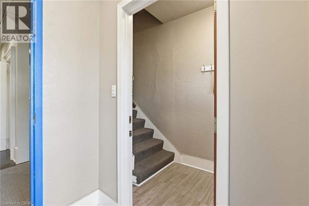 191 James Street S Unit# Main Level Property Photo 23