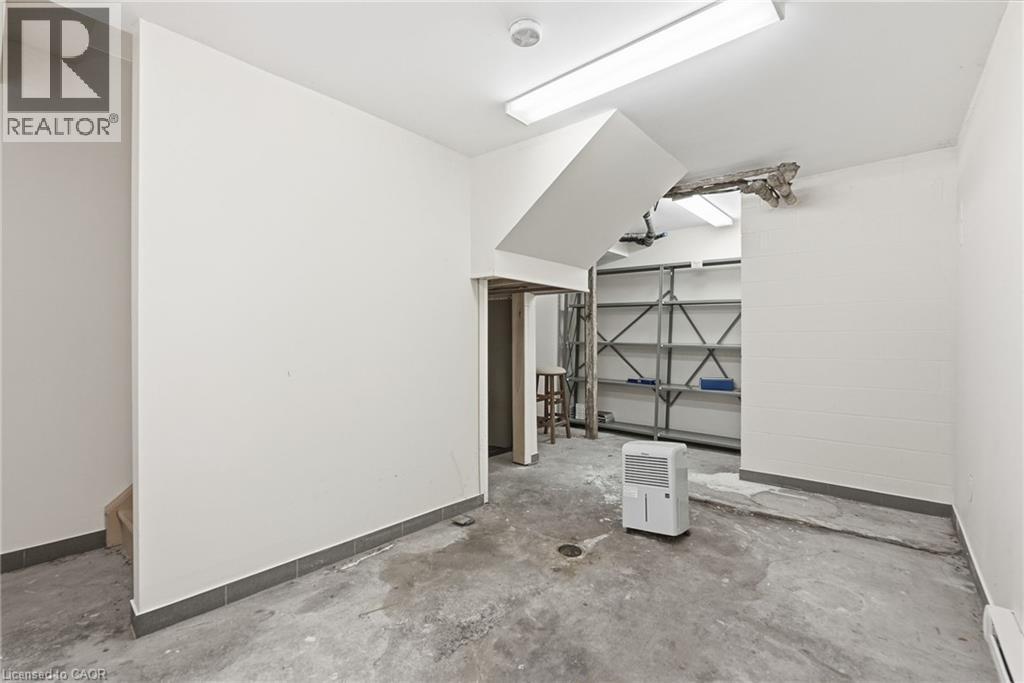 191 James Street S Unit# Main Level Property Photo 24
