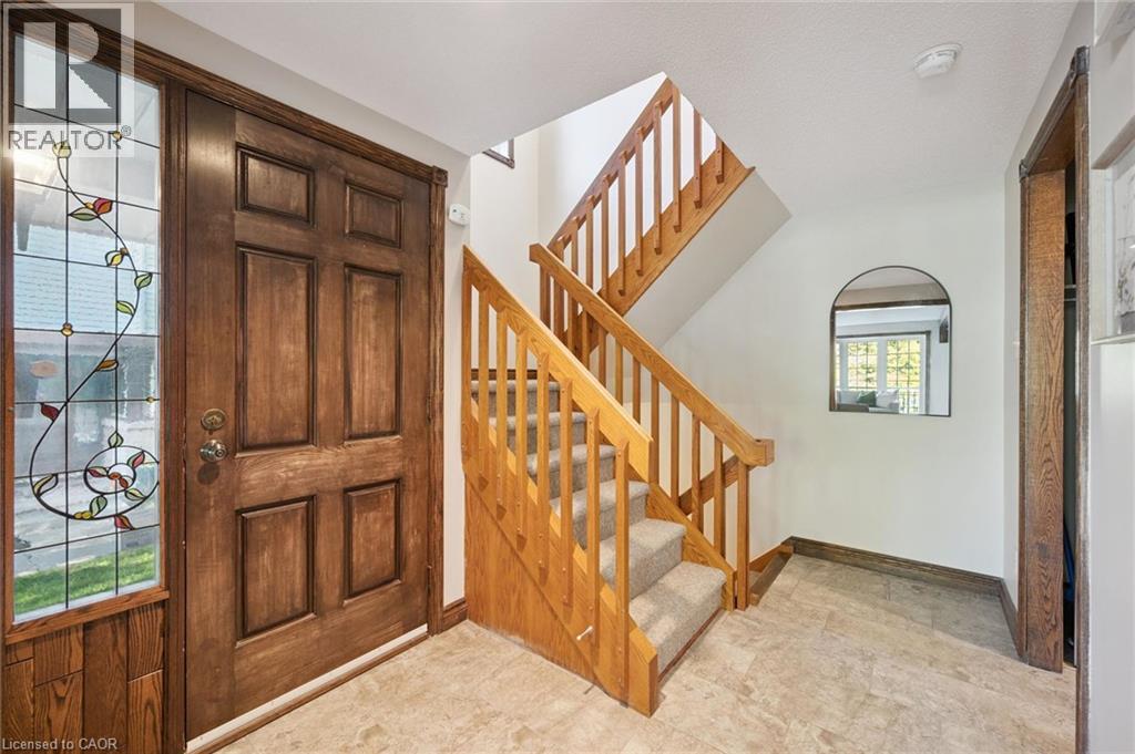 477 Beechwood Drive Unit# 1 Property Photo 7