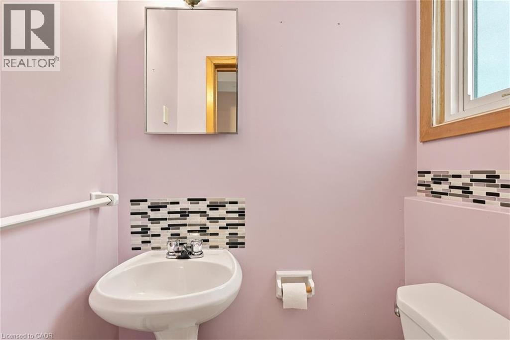 40 Kenmore Avenue Property Photo 21