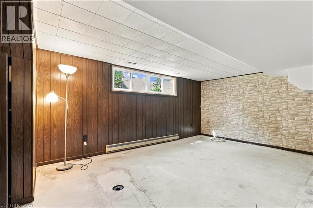 40 Kenmore Avenue Property Photo 31