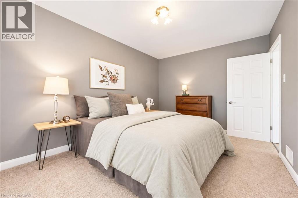 41 Prince Charles Drive Property Photo 9