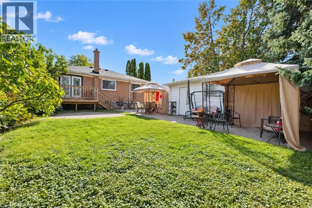 41 Prince Charles Drive Property Photo 19