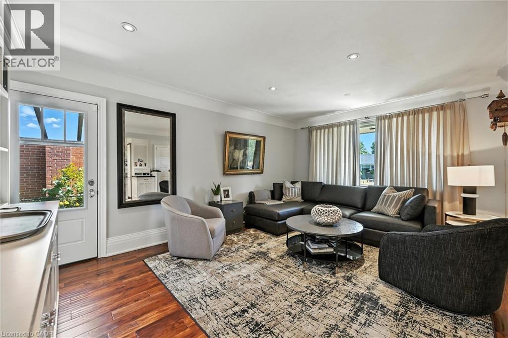 2209 Ghent Avenue Property Photo 7