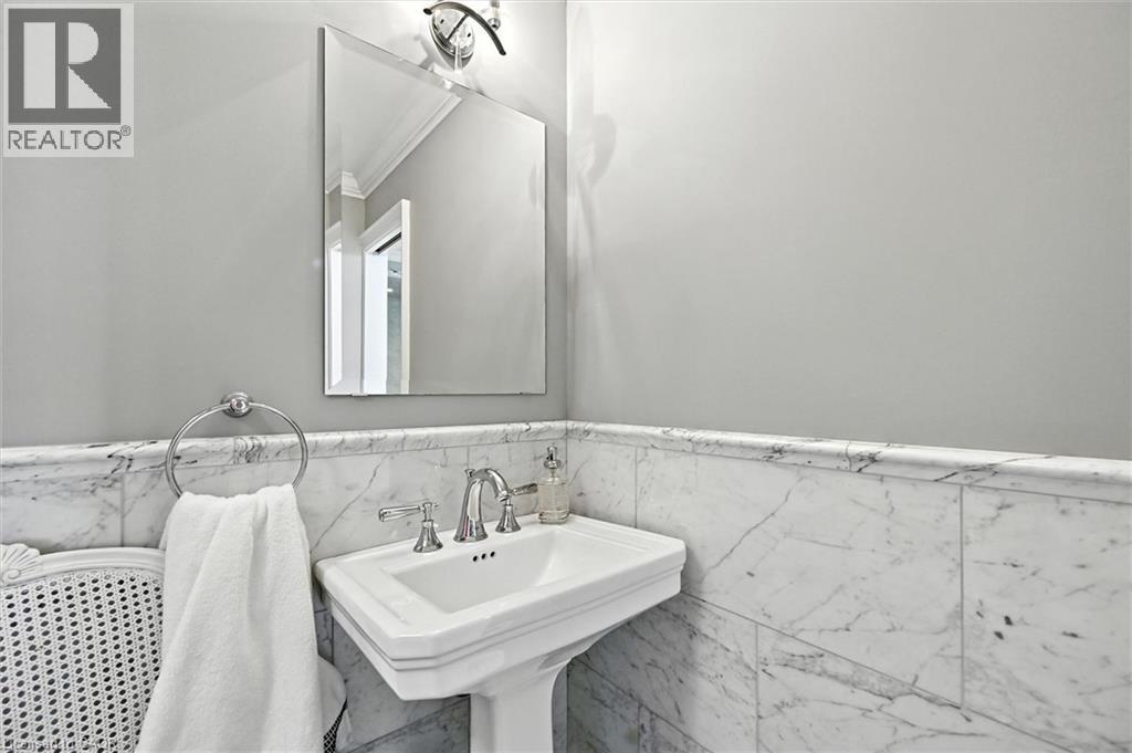 2209 Ghent Avenue Property Photo 23