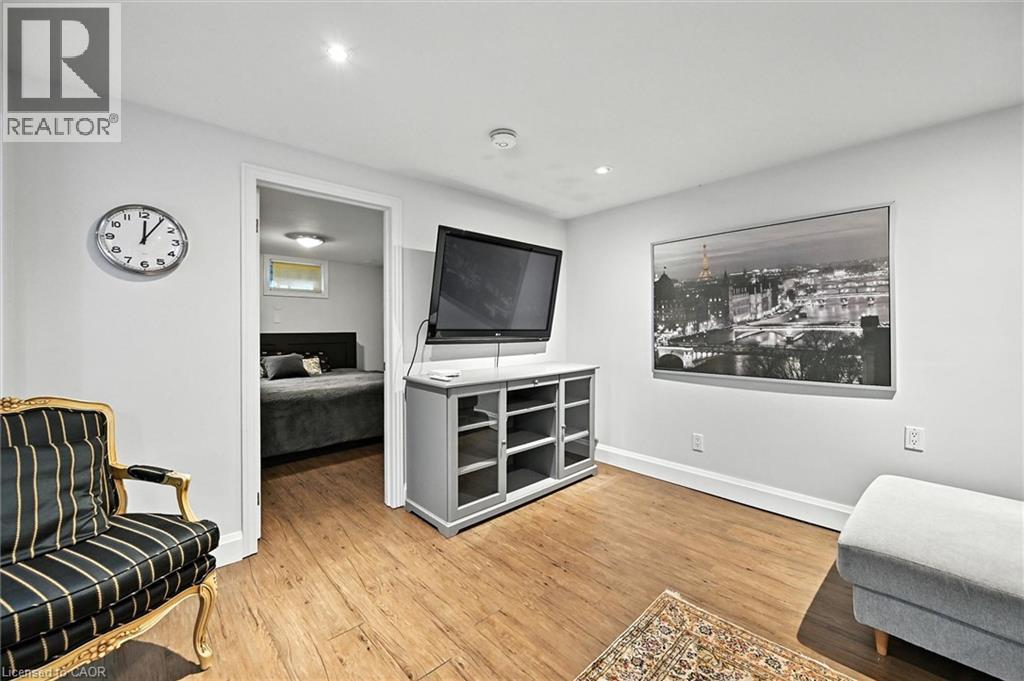 2209 Ghent Avenue Property Photo 26