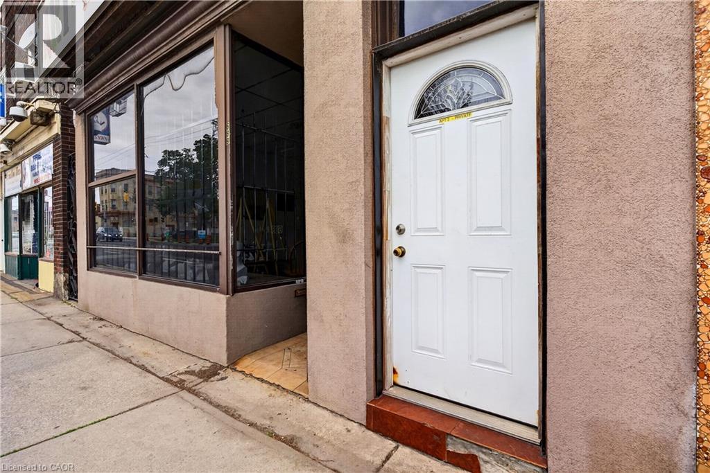 689 Barton Street E Property Photo 31