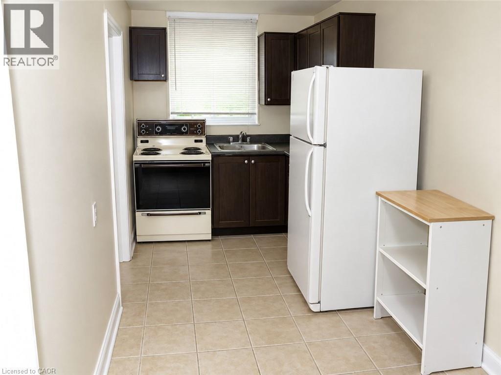 689 Barton Street E Property Photo 36