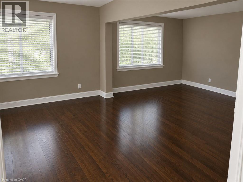689 Barton Street E Property Photo 38