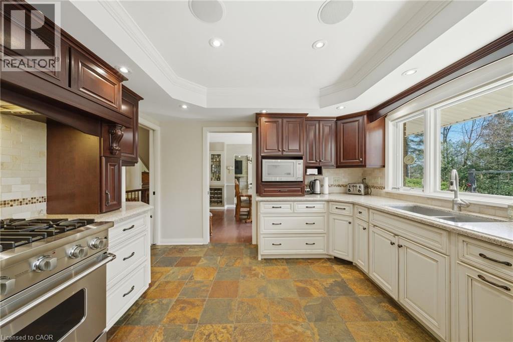 6 Summit Circle Property Photo 14