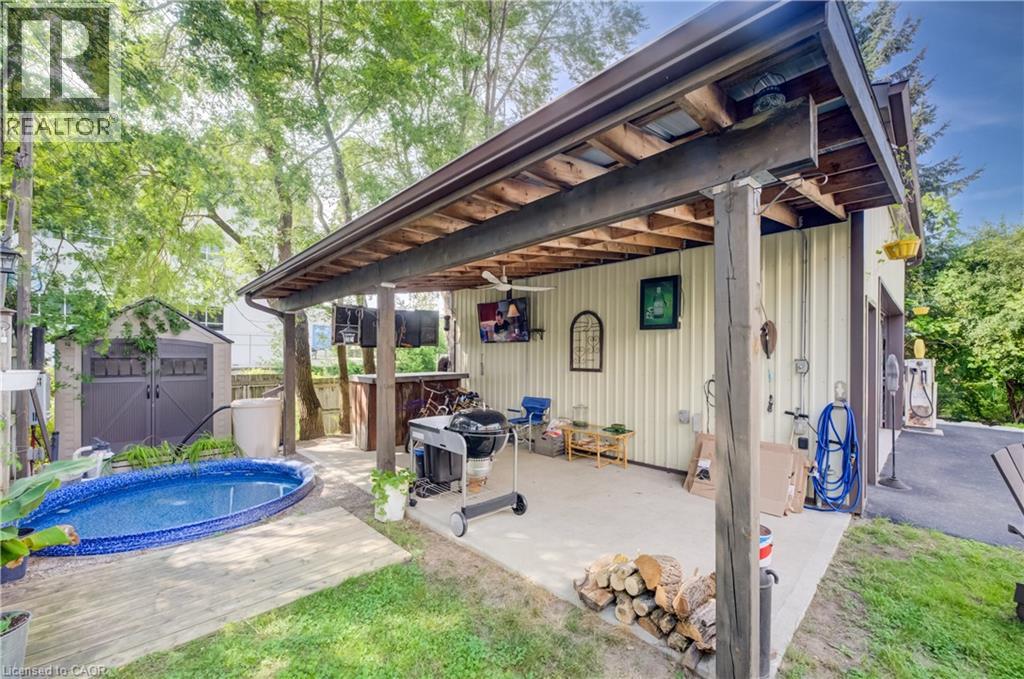 124 Queensway Drive Property Photo 33