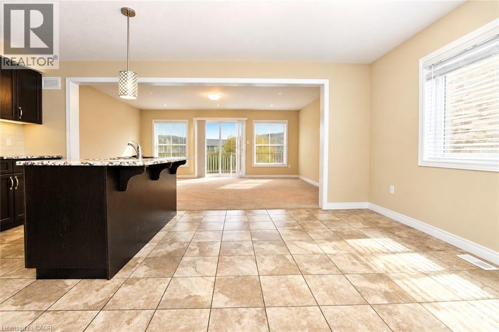 4 Drone Crescent Property Photo 3