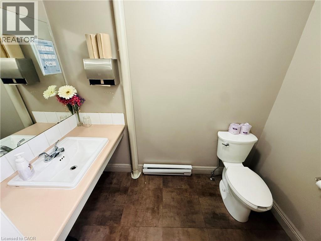 281 Queenston Road Property Photo 7