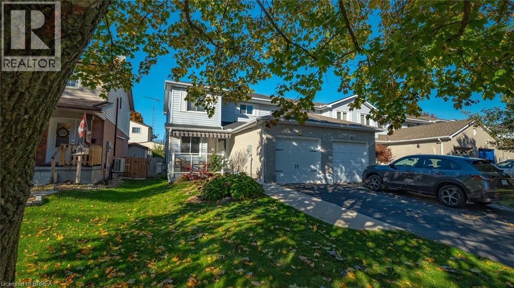 23 Freeman Crescent Property Photo 2