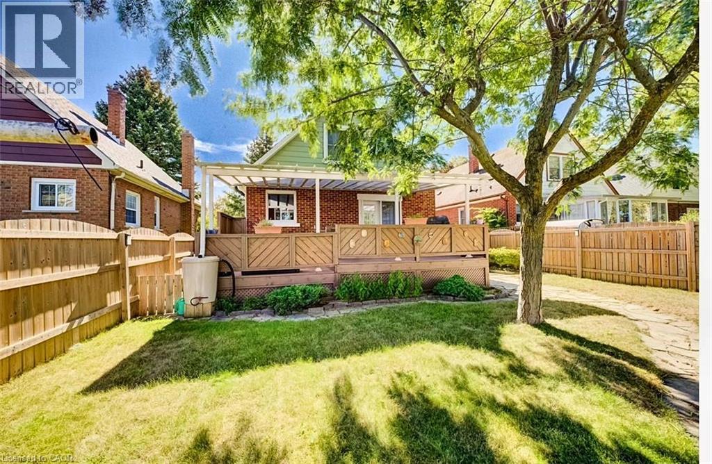 208 Arnold Street Property Photo 4