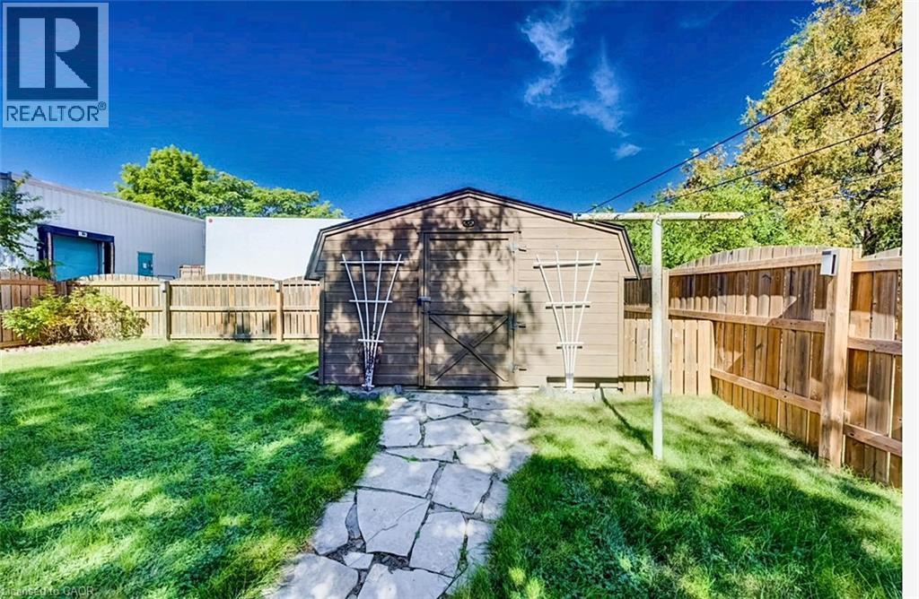 208 Arnold Street Property Photo 33