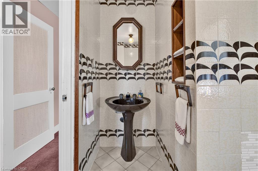 248 Saint Clair Boulevard Property Photo 9