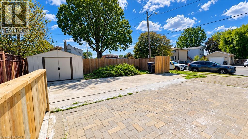 76 Avenue Road Property Photo 7