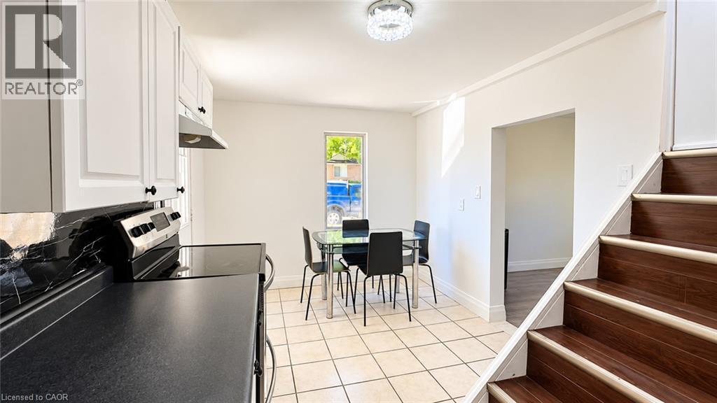 76 Avenue Road Property Photo 11