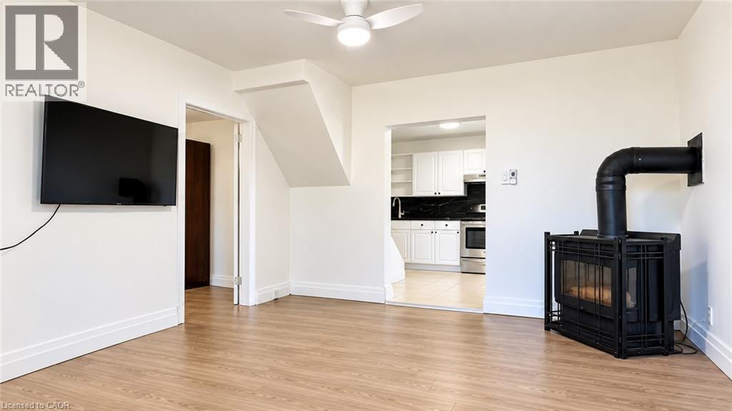 76 Avenue Road Property Photo 14