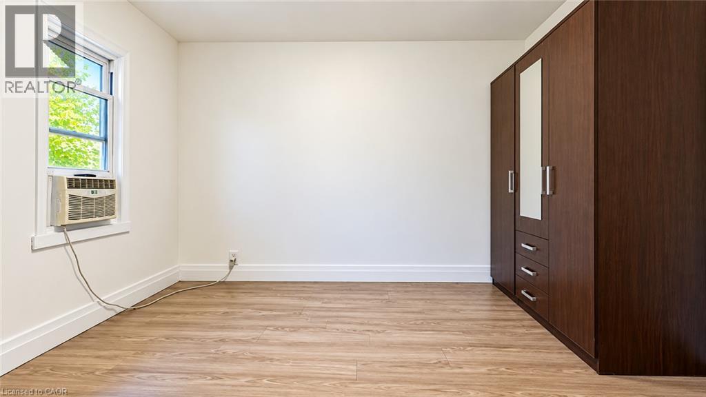 76 Avenue Road Property Photo 18