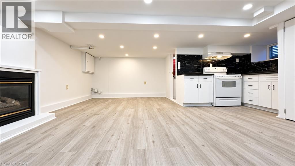 76 Avenue Road Property Photo 24