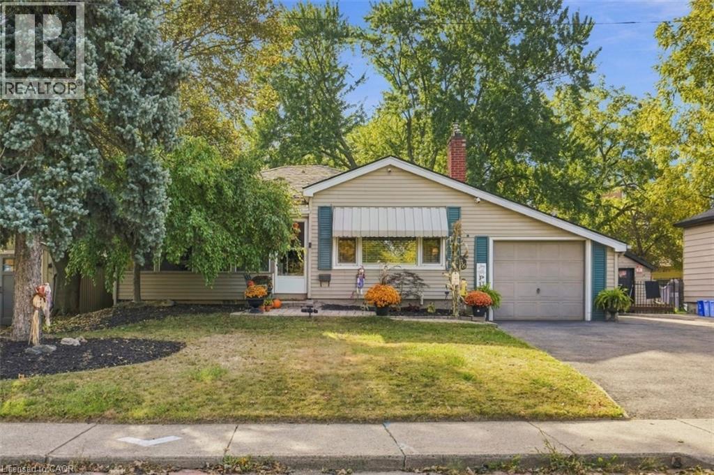 36 Pottruff Road Property Photo 3